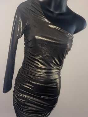 Forever 21 off shoulder Metallic Black Ruched Party Dress size small